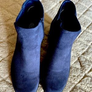 Bzee Blue bootie